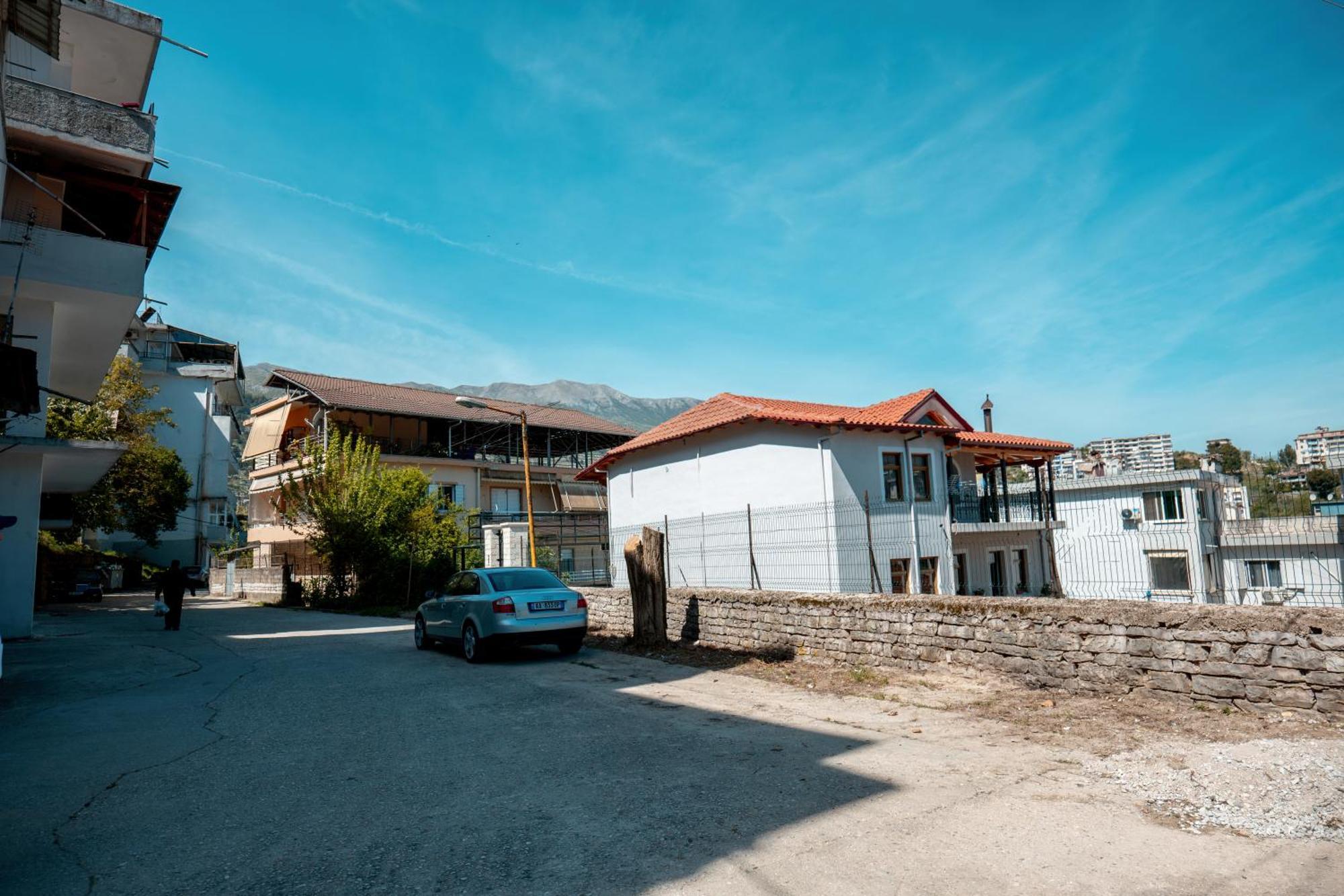 Fabio Guest House Gjirokaster Exterior photo
